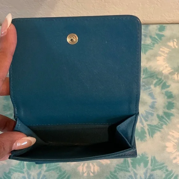 CHANEL Teal Blue Timeless CC Trifold Compact Leather Wallet - Picture 9 of 16
